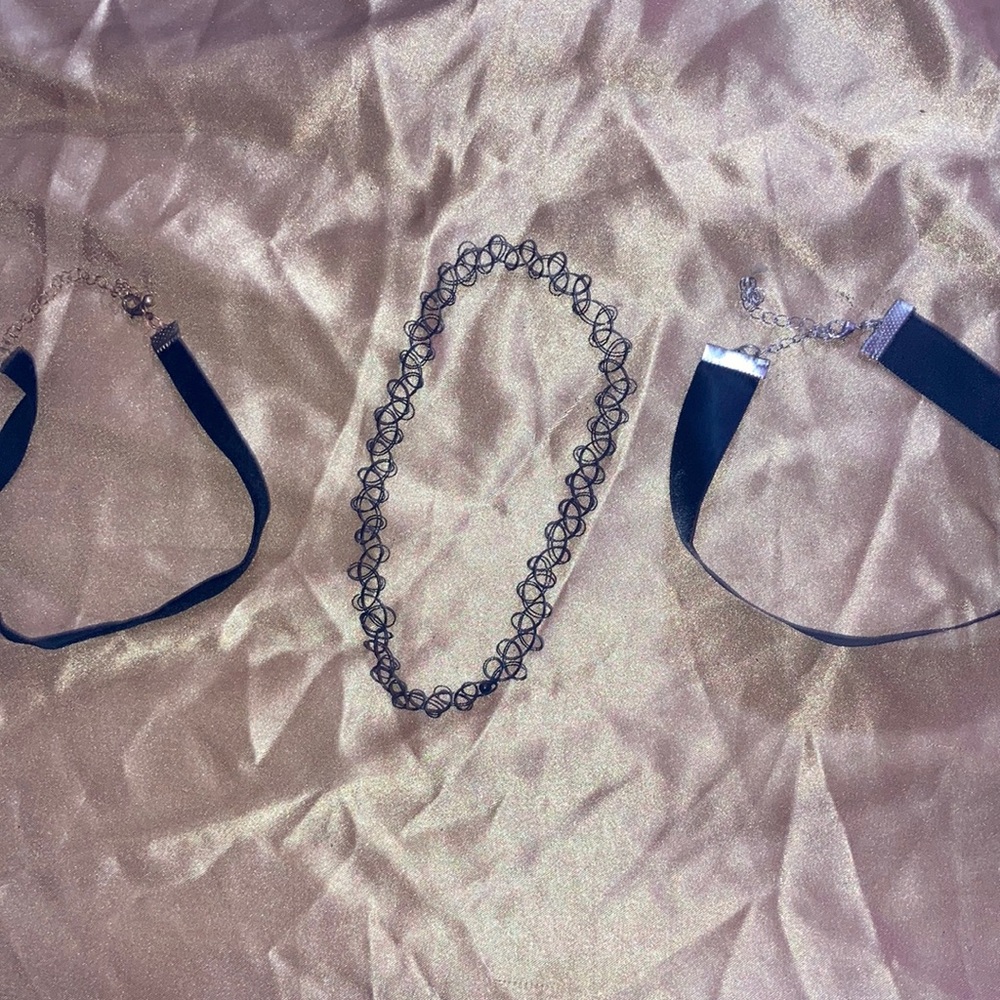 Set of 3 chokers